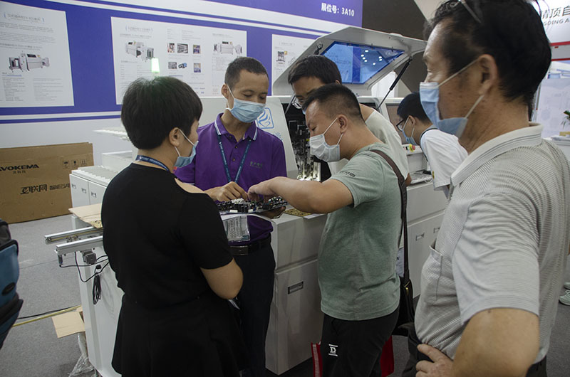 立式插件機(jī)插件加工過(guò)程中靜電防護(hù)知識(shí)分析