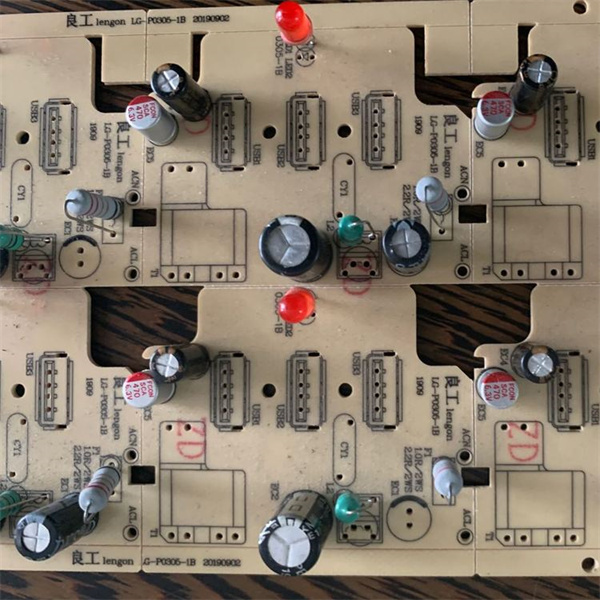 精準(zhǔn)插裝，效率倍增 —— 插件機(jī)在電飯鍋PCB生產(chǎn)中的應(yīng)用實(shí)踐