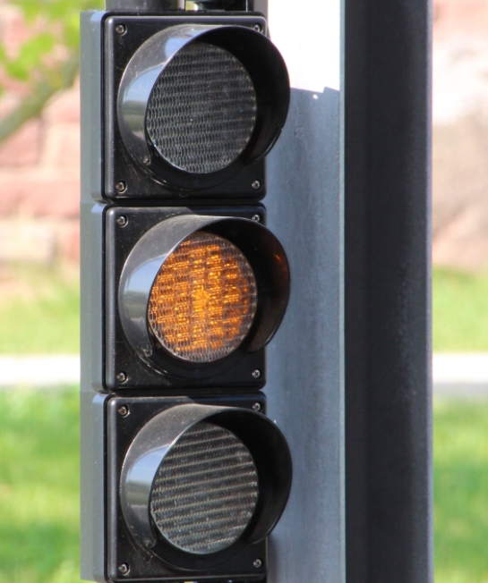 立式插件機在 LED 照明產(chǎn)業(yè)中有何獨特優(yōu)勢？